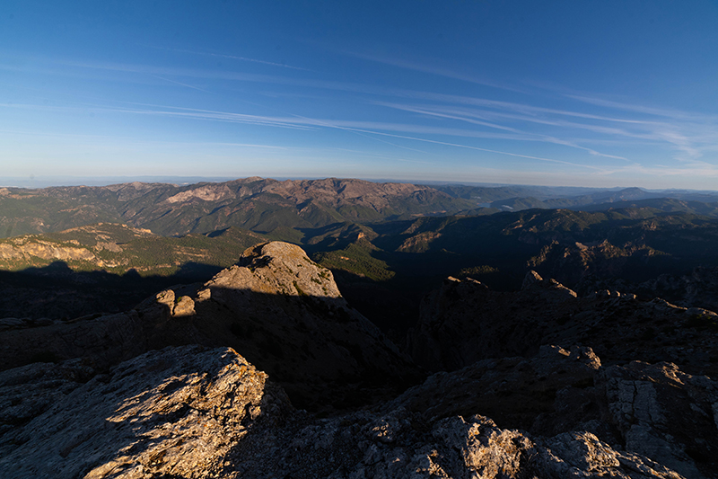 Vista desde el Banderillas, montañas y montañas de paisaje